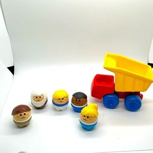 Little Tikes Toddler Tots Chunky People Dumptruck Lot